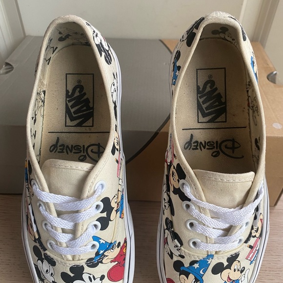 Vans Limited Edition x Disney Mickey Mouse 90th Birthday - M 5- W 6.5 - Picture 12 of 16